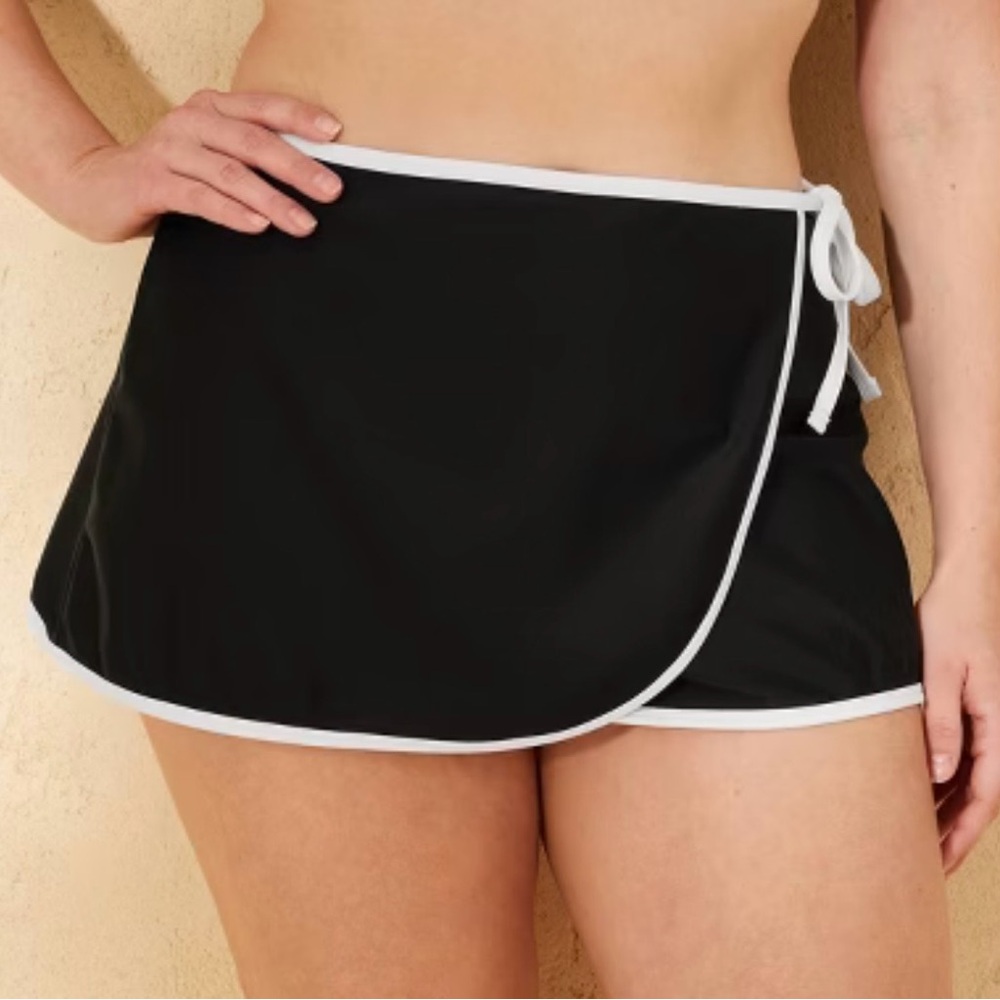 Shade & Shore Black Sarong with White Trim